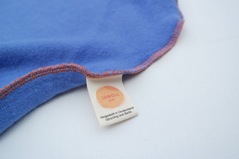 Leichter Sommer-Strampelsack Schlafsack für Babys 0-6 Monate aus Upcycling Wolle in Himmelblau