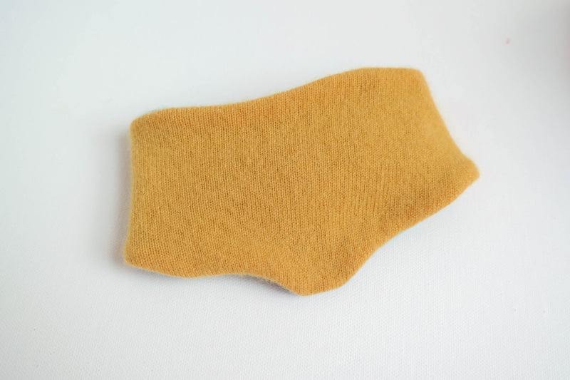 Triangle scarf, growing and reversible for babies made from upcycled cashmere in yellow and petrol