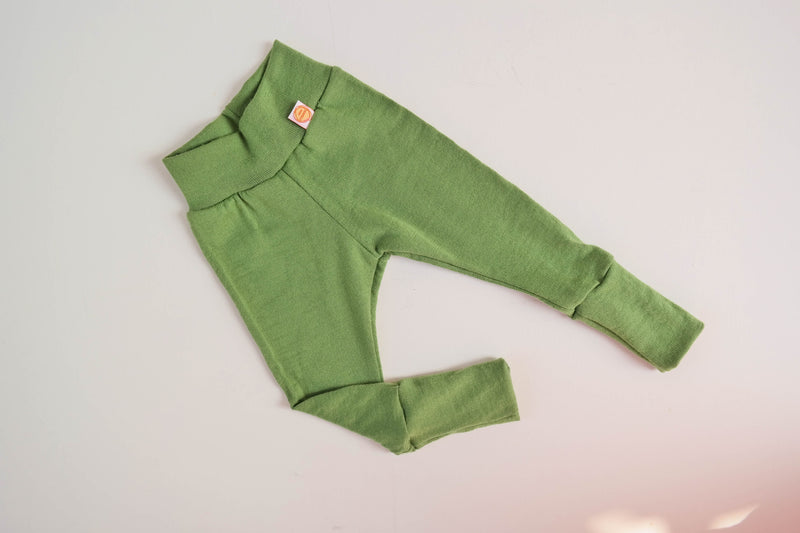 Mitwachs-Hose für Babys 74/80 aus Upcycling-Wolle in Grün