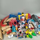 Bundle Holz Eisenbahn Fahrzeuge & Figuren
