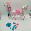 Mattel Barbie Reiterin Puppe mit Einhorn & Zubehör