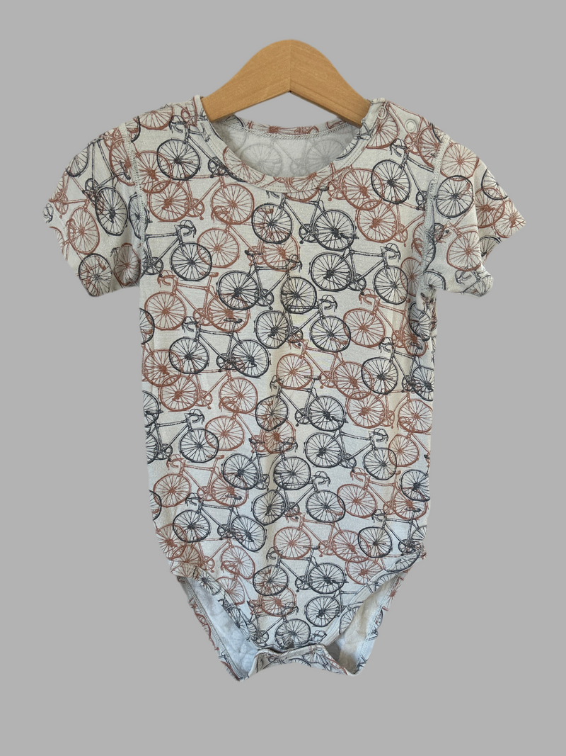 Hust and Claire short-sleeved bodysuit - size 92