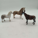 Schleich Bundle Set von 5 Pferde & Okapi Tierfiguren