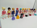 Playmobil Figuren - Set von 14 Stück mit Klamotten