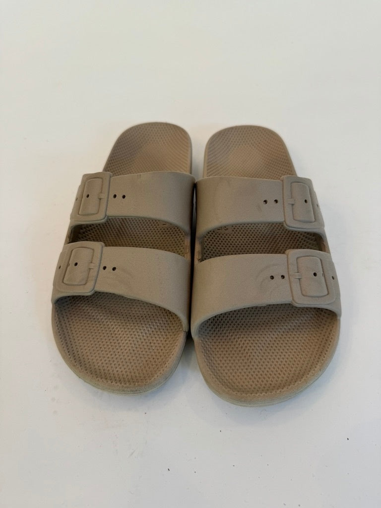 Freedom sandals beige size 35/36 | Moses