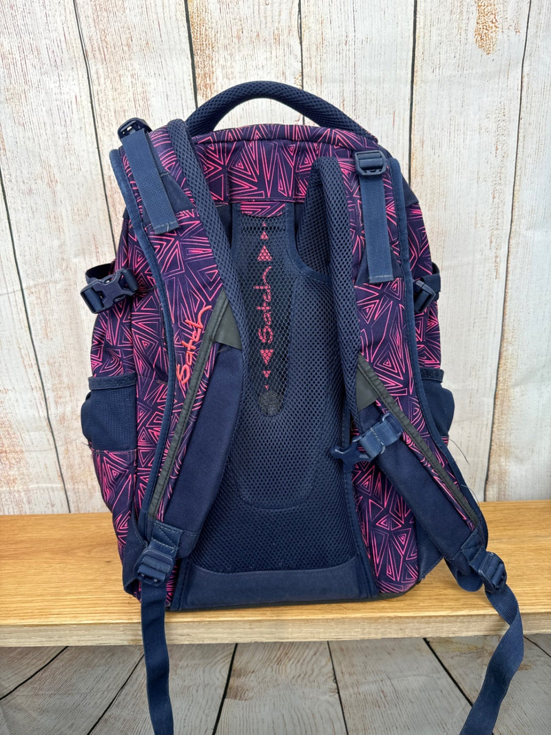 satch pack school backpack dark blue/pink patterned