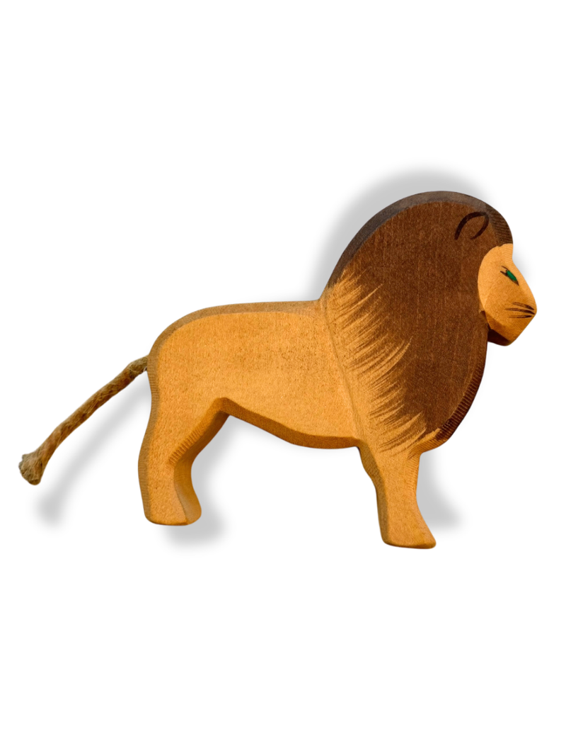 Lion wooden figure size 12cm | Ostheimer