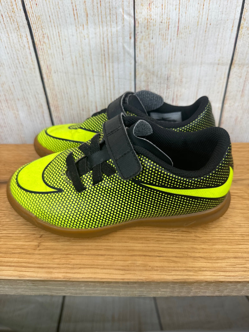 Nike indoor soccer shoes black/light green size 29/30