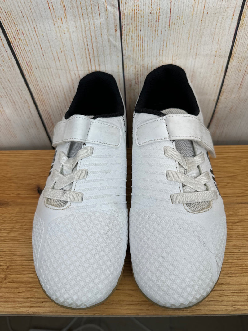 Fila Hallen Fußballschuhe Weiß Gr. 35