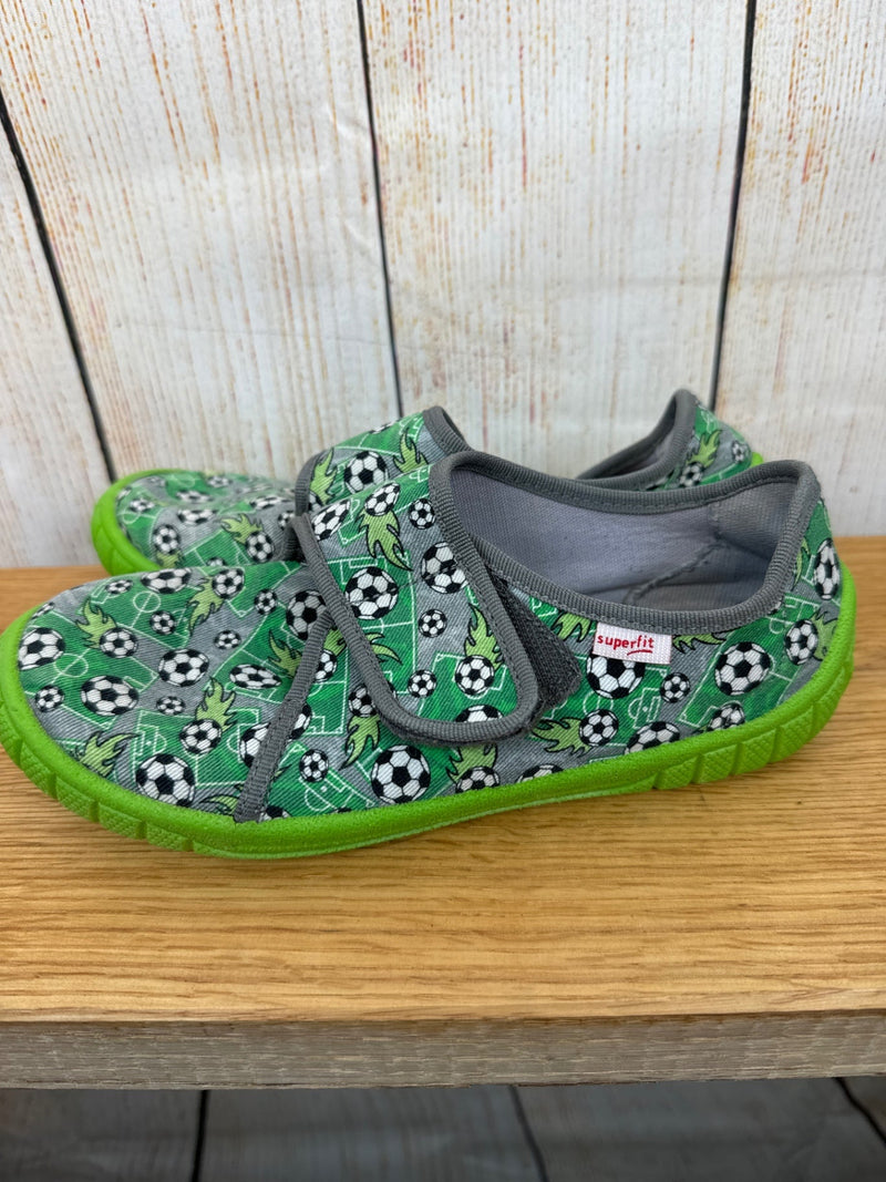 Superfit slippers grey/green with footballs size 32