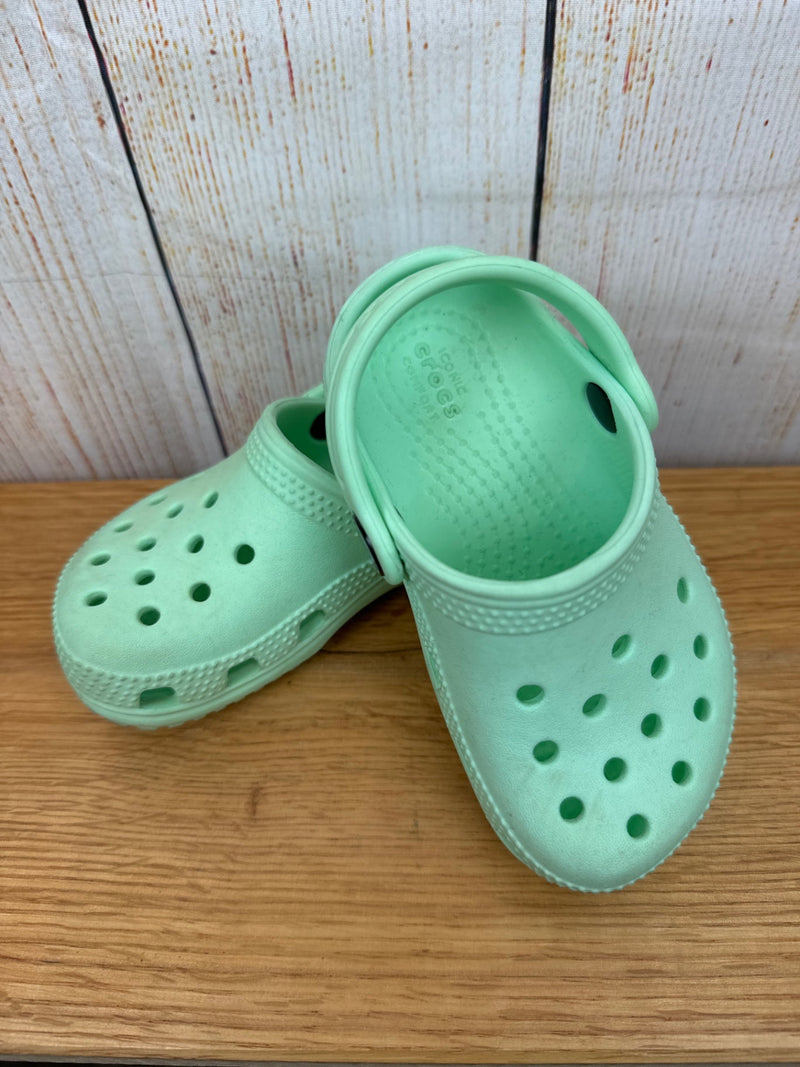 Crocs mint green size 22