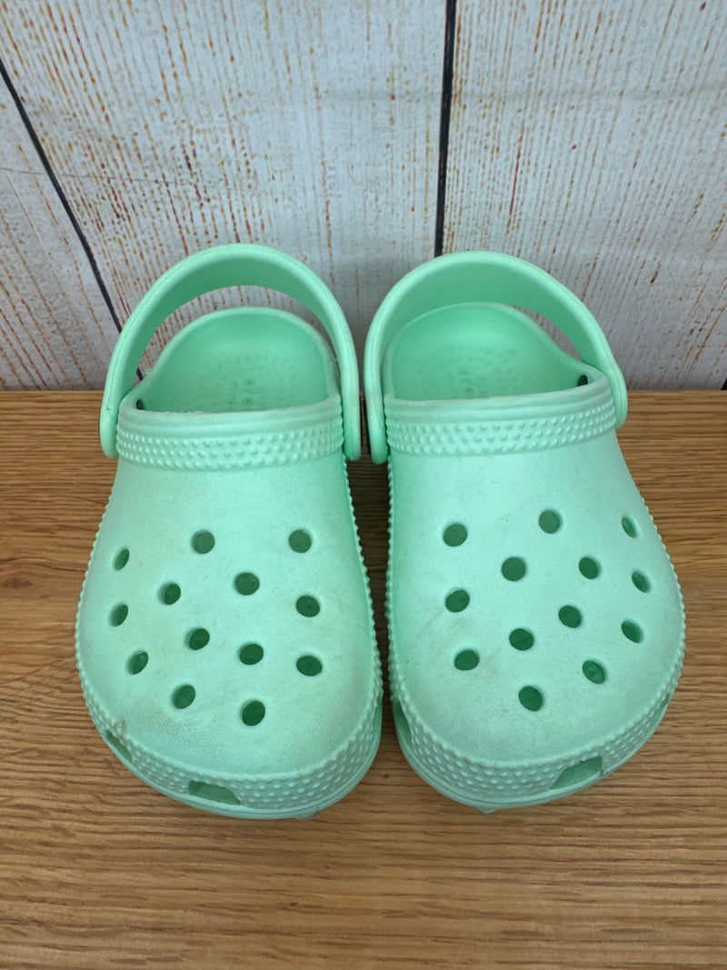 Crocs mint green size 22