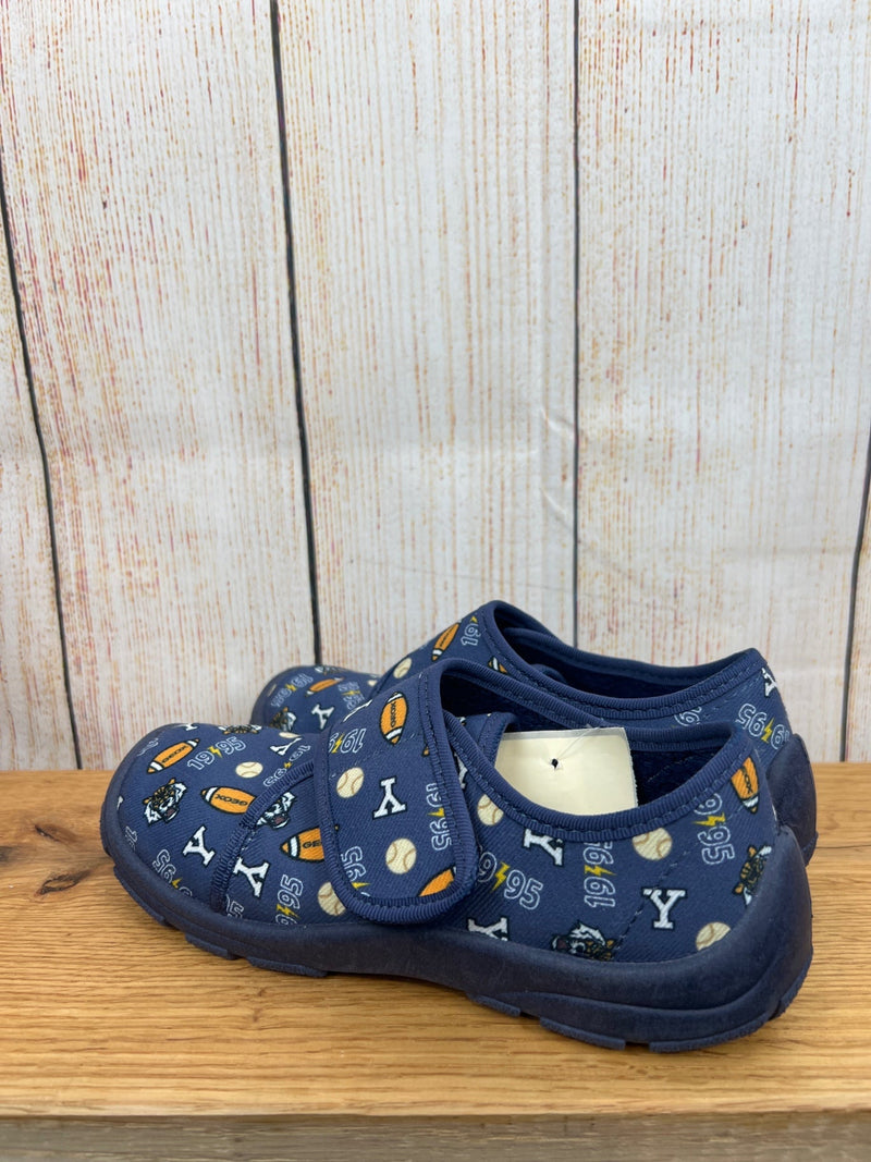 Geox slippers dark blue with football motifs size 31