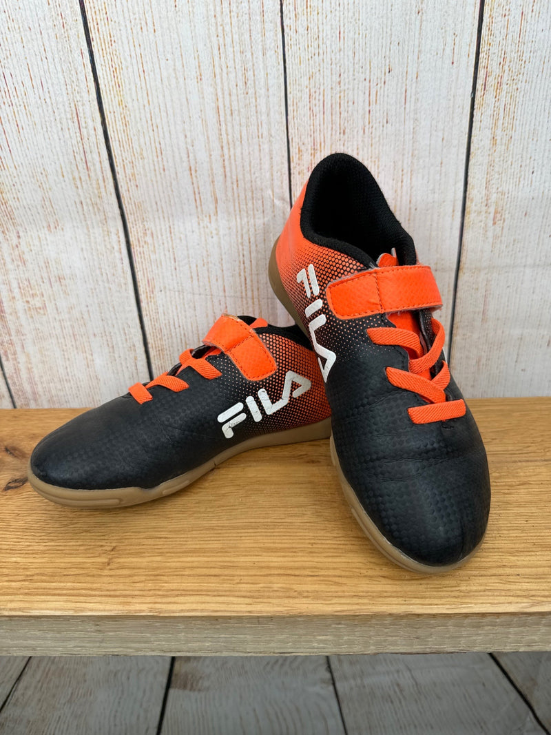 Fila Hallen Fußballschuhe schwarz/ orange Gr. 32