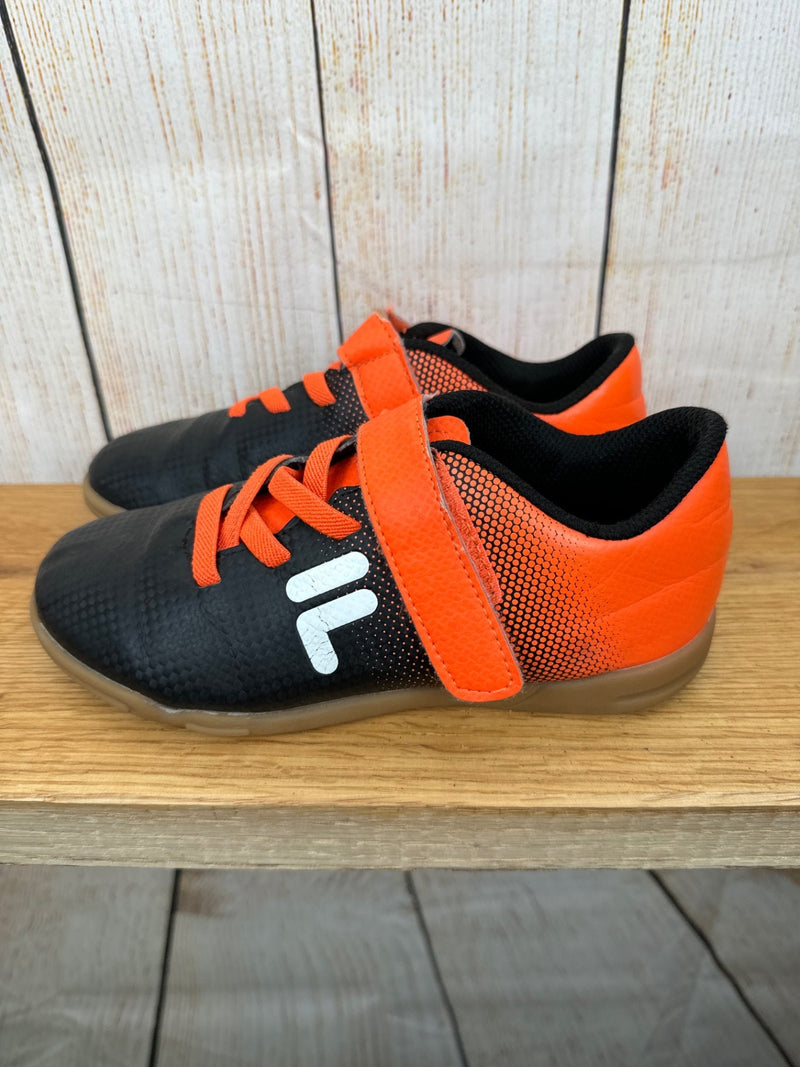 Fila Hallen Fußballschuhe schwarz/ orange Gr. 32