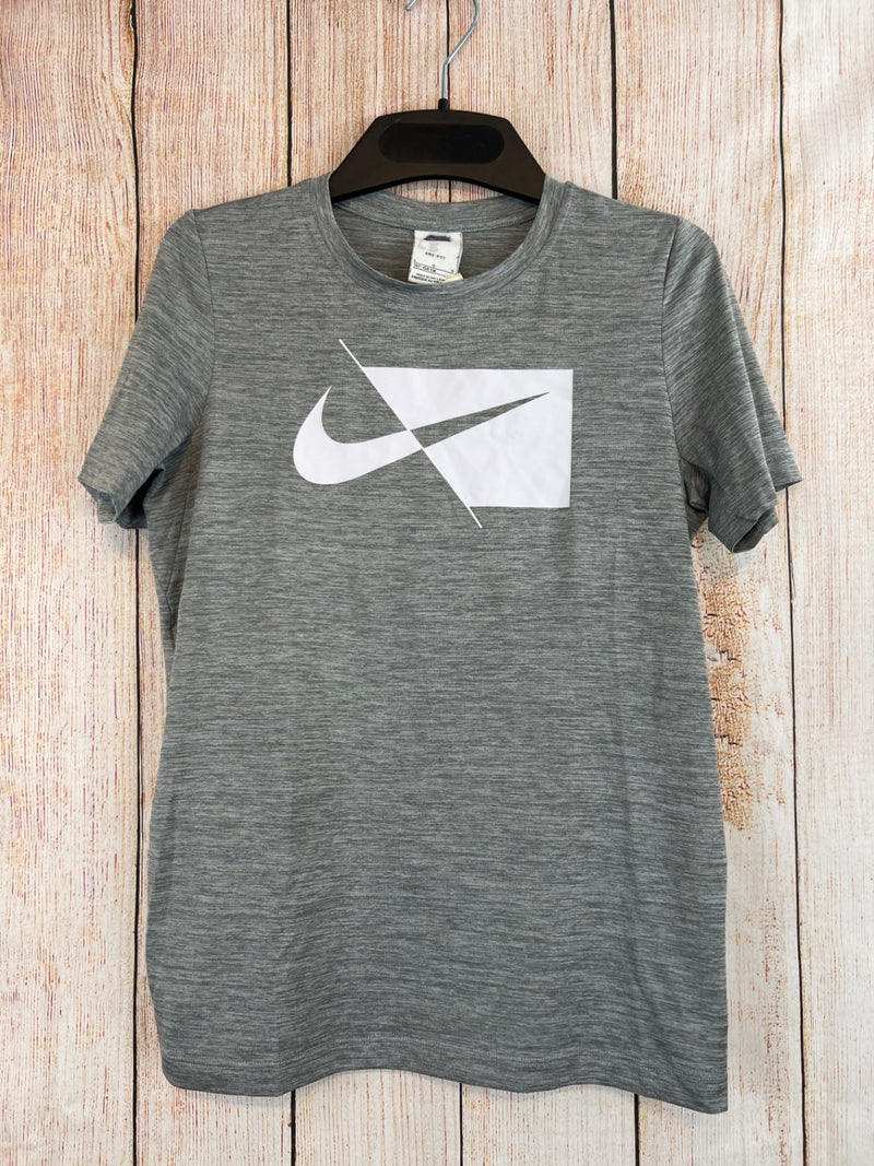 Nike Sport T-Shirt Gr. 146/152