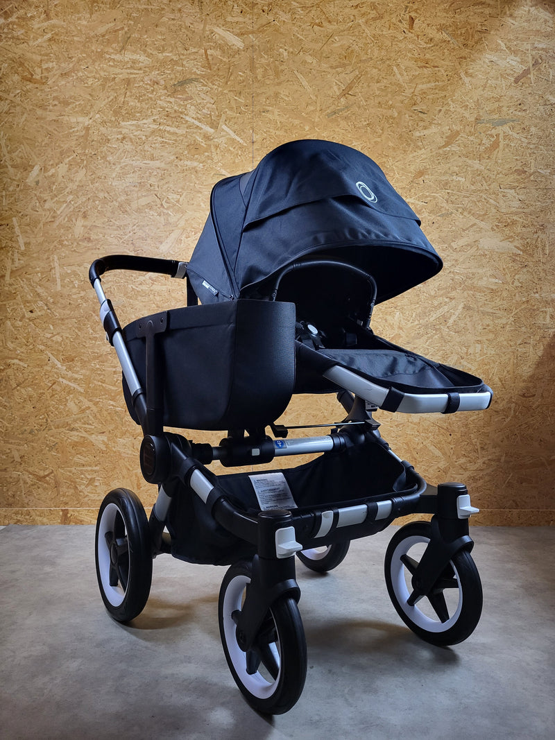 Bugaboo - Donkey 3 Twin Geschwisterwagen (2xSportsitze / 2xBabywanne) inkl. seitliche Gepäcktasche - Black in gutem Zustand