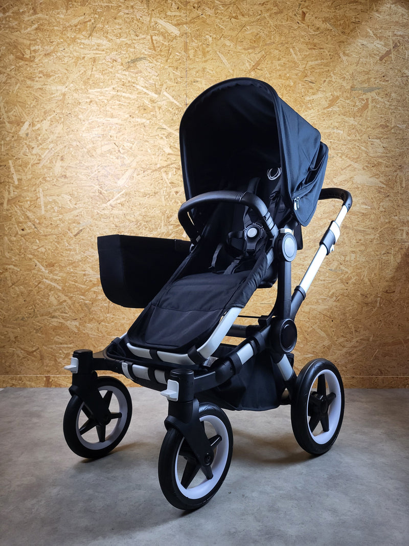 Bugaboo - Donkey 3 Twin Geschwisterwagen (2xSportsitze / 2xBabywanne) inkl. seitliche Gepäcktasche - Black in gutem Zustand