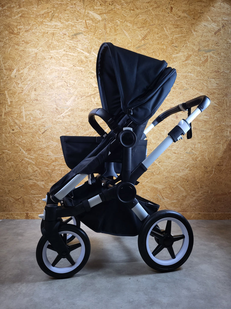 Bugaboo - Donkey 3 Twin Geschwisterwagen (2xSportsitze / 2xBabywanne) inkl. seitliche Gepäcktasche - Black in gutem Zustand