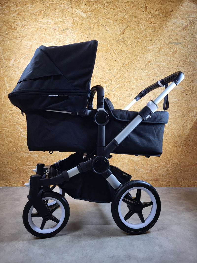 Bugaboo - Donkey 3 Twin Geschwisterwagen (2xSportsitze / 2xBabywanne) inkl. seitliche Gepäcktasche - Black in gutem Zustand