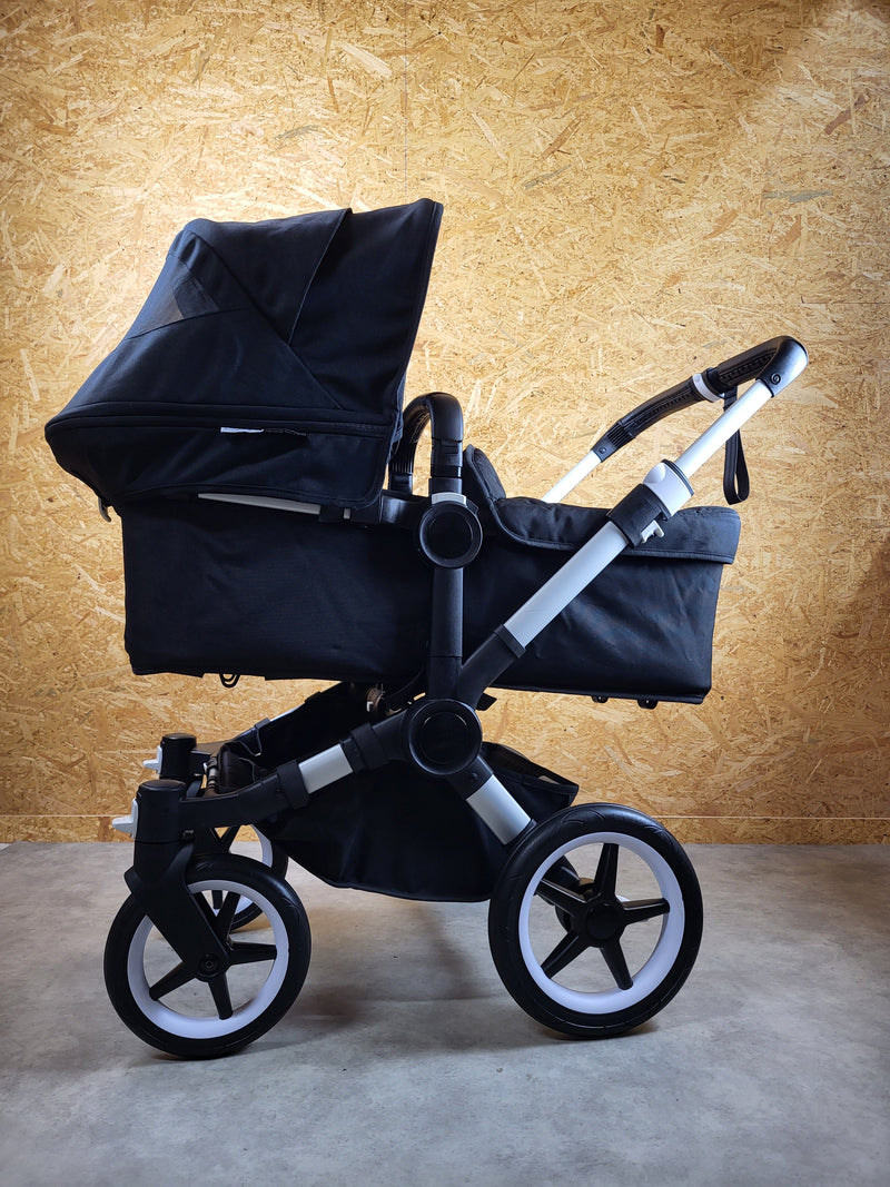 Bugaboo - Donkey 3 Twin Geschwisterwagen (2xSportsitze / 2xBabywanne) inkl. seitliche Gepäcktasche - Black in gutem Zustand