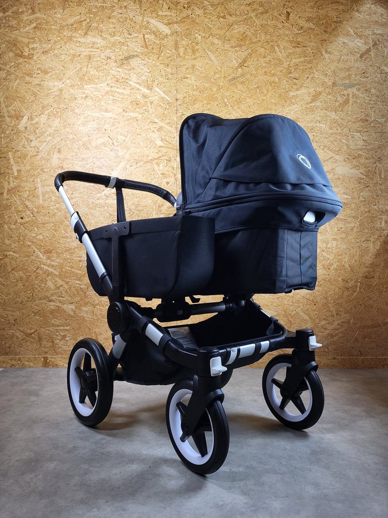 Bugaboo - Donkey 3 Twin Geschwisterwagen (2xSportsitze / 2xBabywanne) inkl. seitliche Gepäcktasche - Black in gutem Zustand