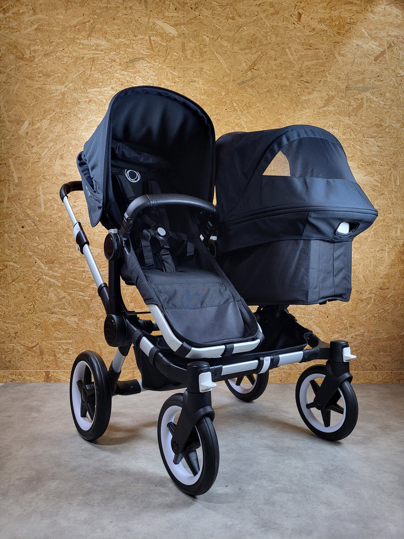 Bugaboo - Donkey 3 Twin Geschwisterwagen (2xSportsitze / 2xBabywanne) inkl. seitliche Gepäcktasche - Black in gutem Zustand