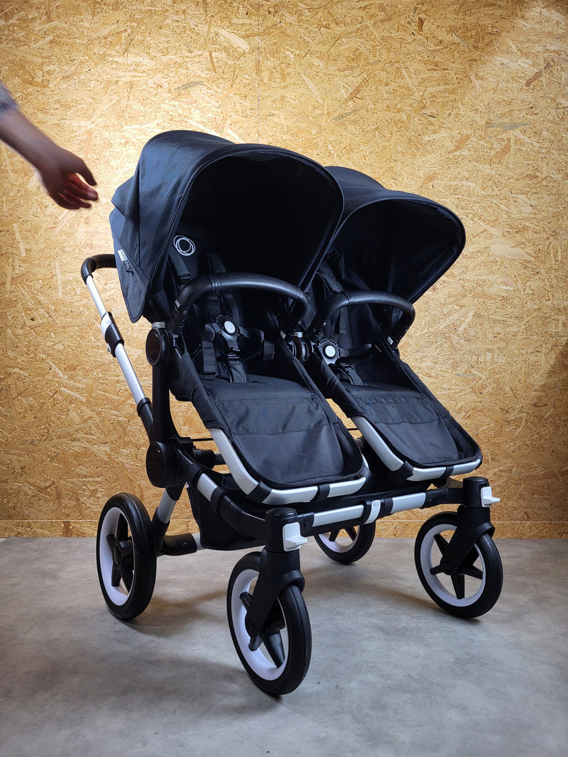 Bugaboo - Donkey 3 Twin Geschwisterwagen (2xSportsitze / 2xBabywanne) inkl. seitliche Gepäcktasche - Black in gutem Zustand