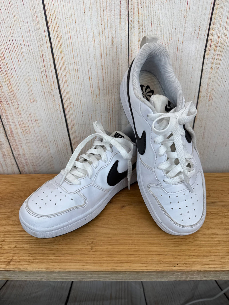 Nike Halbschuhe Gr. 38