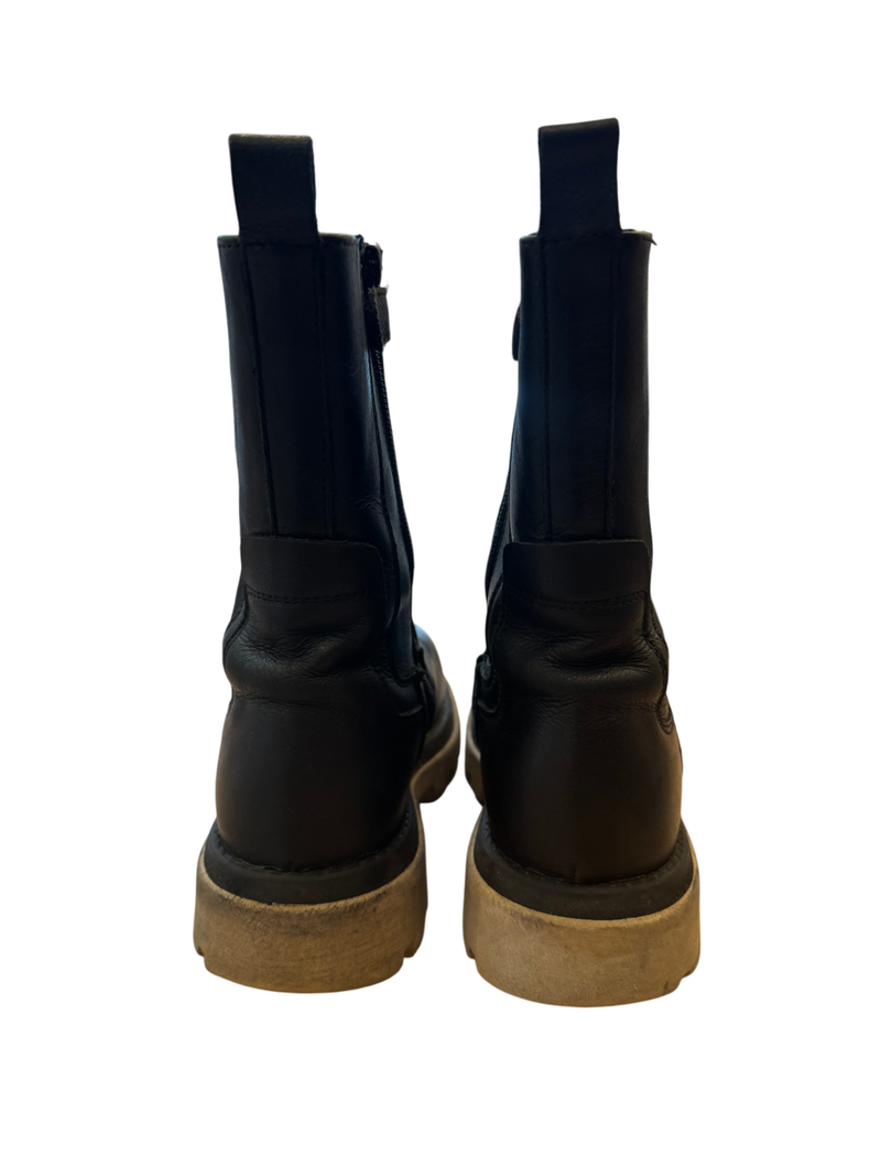 Boots Schwarz Unbekannt - Main Image