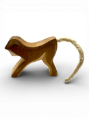 Spielzeugfigur "Schwein, Rüssel hoch" 10902 | Ostheimer