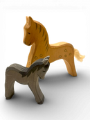 Spielzeugfigur "Pferd gescheckt" | Ostheimer