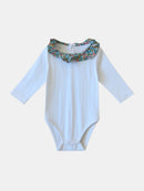 Body Weiß mit floralem Bubi-Kragen Gr.62 | Jaccadi