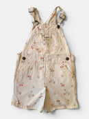 Latzhose kurz Creme mit kirschblütenmuster in rot, orange, grün Gr.110 | OshKosh B'Gosh