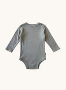 Wickelbody Wolle Seide – Langarm-Body mit Druckknöpfen in Beige Gr.68/74 | Joha