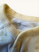 Strampler Gelb/Weiß – Kuscheliger Schlafanzug mit Fuß & Allover-Muster Gr. 68 | Petit Bateau