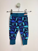 HOSE TIERE • 68 • HANDMADE