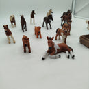 Schleich Bundle Pferdehof Fohlen & Kiste