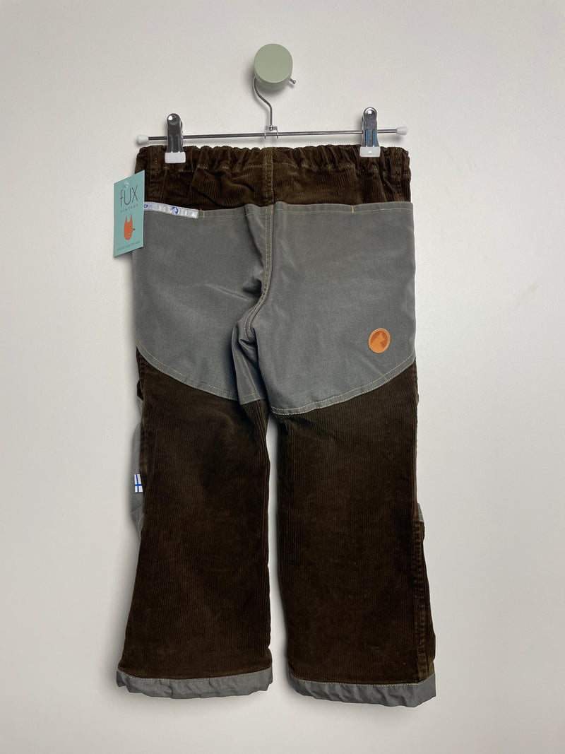 Corduroy trousers with reinforcements • 98 • finkid