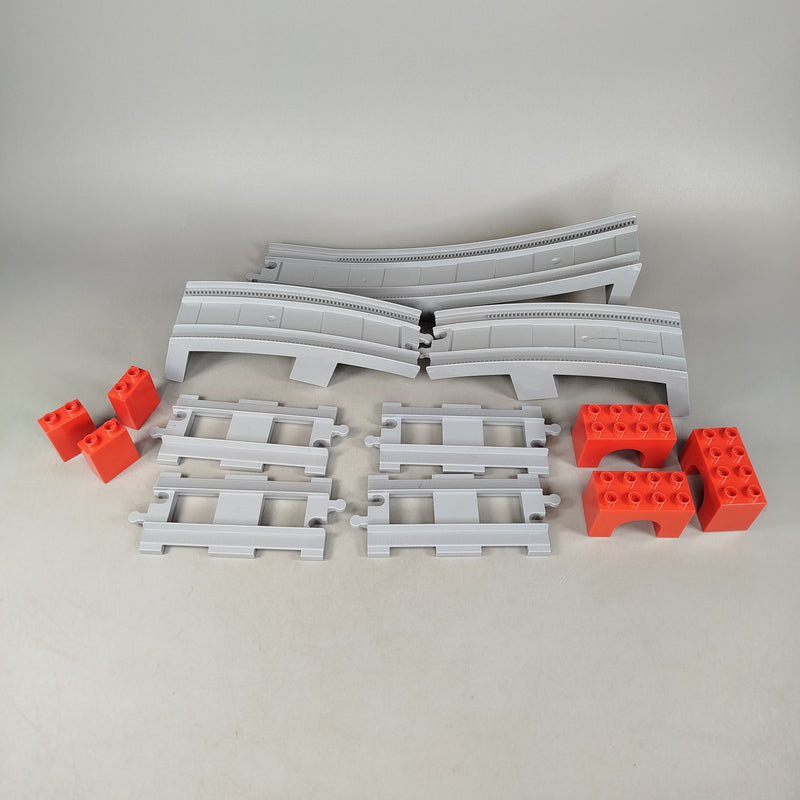 LEGO Duplo Eisenbahn-Schienen & Bausteine