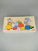 Goki Holzspielzeug-Set – Mäuse mit Kleidung in Holzbox, OVP