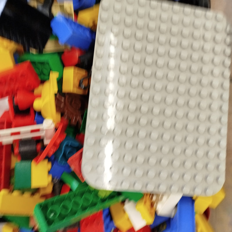 Lego Duplo Konvolut - 7,5 kg gemischte Bausteine und Fahrzeuge