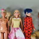 Puppen-Set von 6 – mit Kleidung & Zubehör, gemischt