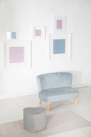 Kinderhocker in Herzform 'Lil Sofa', bequemer Hocker mit grauem Samtstoff bezogen, Pouf