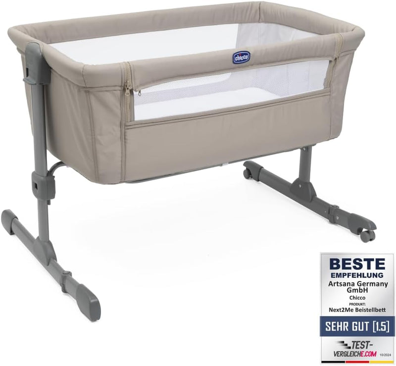 Chicco Next2Me Essential Neugeborenen Beistellbett, Nachhaltig, Kompatibel mit verschiedenen Betten, Höhenverstellbar, Neigbar, Gute Luftzirkulation, Matratze und Tasche enthalten, 0-6 Monate