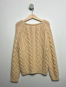 Cable knit sweater • 122 • long live the queen
