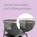 Maxi-Cosi Iora Beistellbett Baby, Faltbares Co-Sleeper, 0–6 Monate, max. 9 kg, 4 Neigungs- und 5 Höhenstufen, Leichtes Schieben, Bequeme Matratze, Großer Korb, Leicht zu Tragen, Essential Graphite