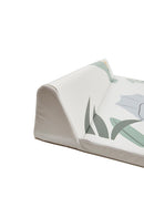 Sterntaler Wickelauflage Dino Rexi - Wickeltischauflage mit Dino Motiv - Wickelauflage 50 x 70 cm - hygienisch und erleichtert das Wickeln, pflegeleichtes und abwischbares Material, Druckmotiv, ecru