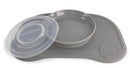 Twistshake Click-Mat + Platte | Anti-Rutsch-Geschirrset für Babys | Babyteller + Baby-Tischset (38x25) | BPA-freier Baby-Entwöhnungsteller | Essenstrainingsplatte für Kinder ab 6 Monaten | Grau