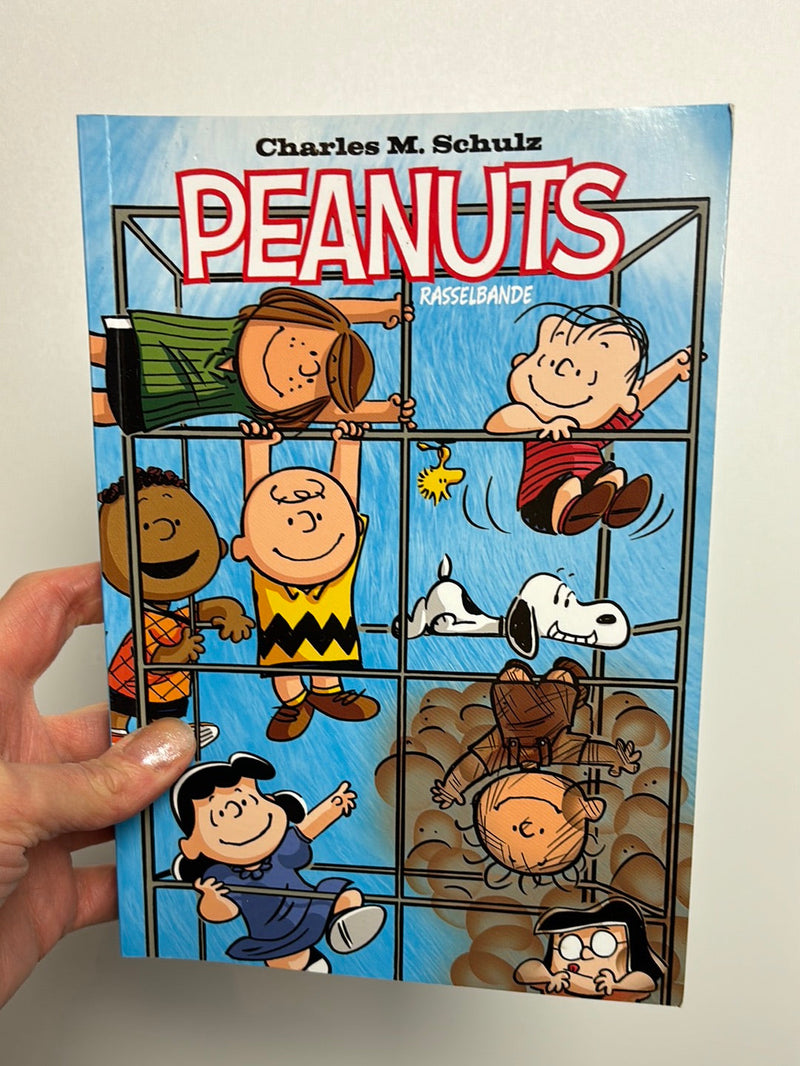 Comic • Peanuts